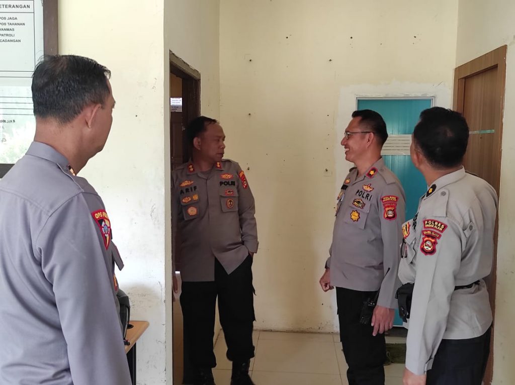 Kapolres Pagaralam Polda Sumsel AKBP Arif Harsono S.Ik Melakukan Pengecekan Ruang Pelayanan Pubik Kepolisian