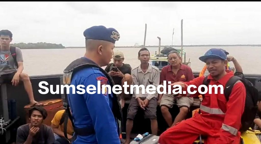 Kapal ARK Shiloh Jakarta Tengelam Merupakan kapal Craine Base Batubara Tengelam di Perairan Selat Bangka